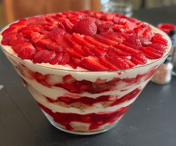Strawberry Cheesecake Trifle new york times recipes