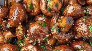 MUSHROOMS WITH ROASTED GARLIC new york times recipes
