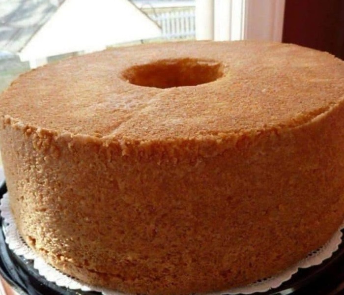 Old Fashioned Sour Cream Pound Cake