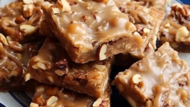 Chewy Squirrel Pecan Bars Recipe new york times recipes