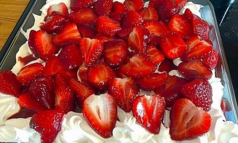Strawberry Cream Cheese Icebox Cake Recipe new york times recipes