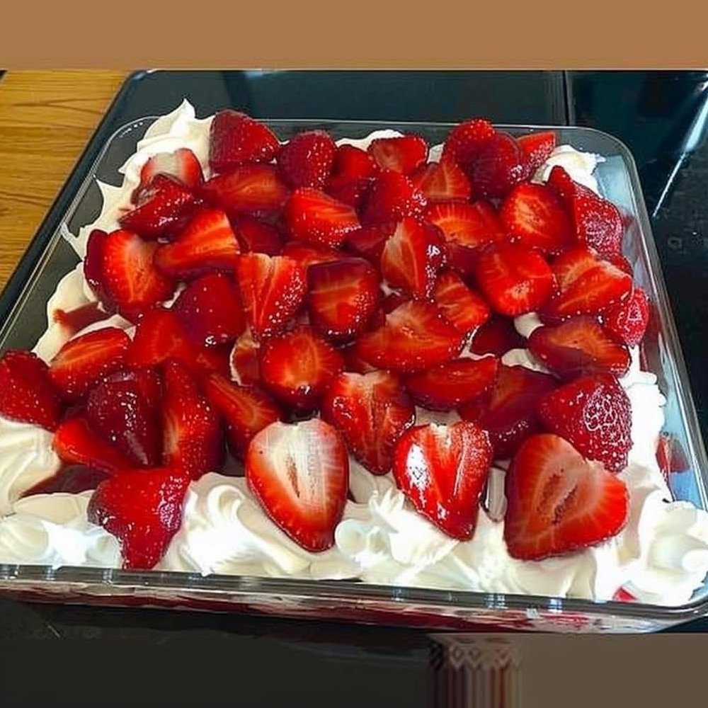 Strawberry Cream Cheese Icebox Cake Recipe new york times recipes