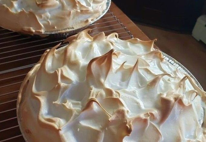 The Classic Delight of Homemade Lemon Meringue Pie