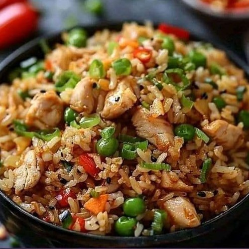 Garlic Chicken Fried Rice - TINSUF