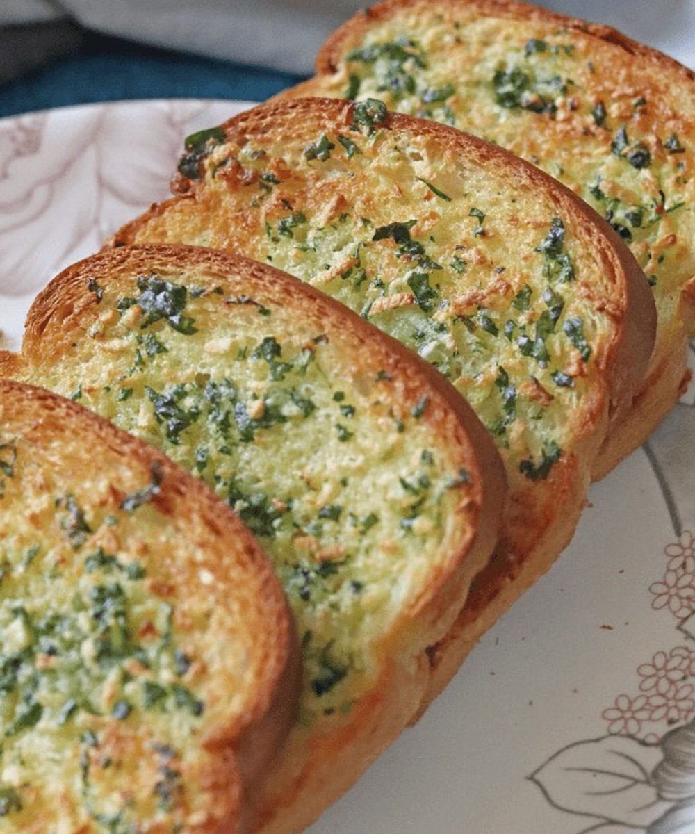 Homemade Garlic Bread Recipe