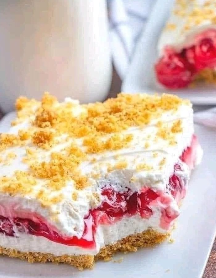Berry Compote Cheesecake Bars Recipe