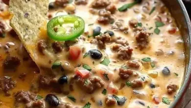 Recipe for Loaded Beef and Bean Nacho Cheese Dip