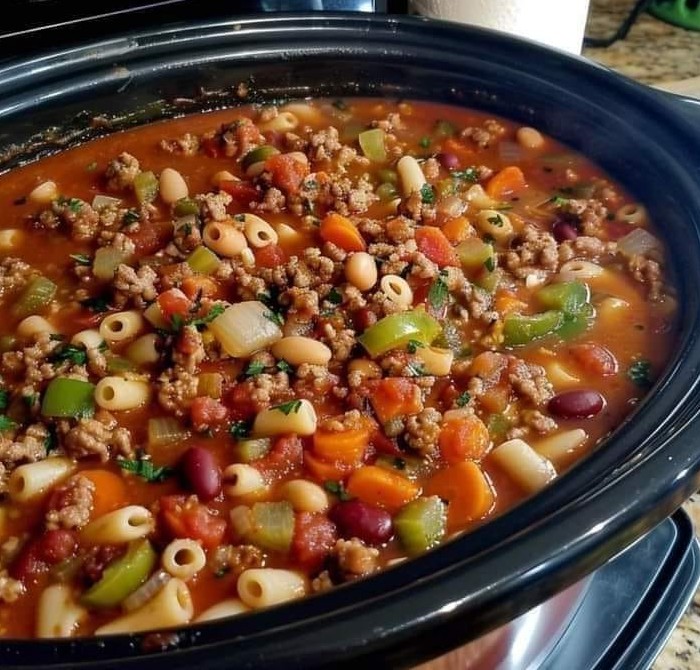 Slow Cooker Pasta e Fagioli Recipe