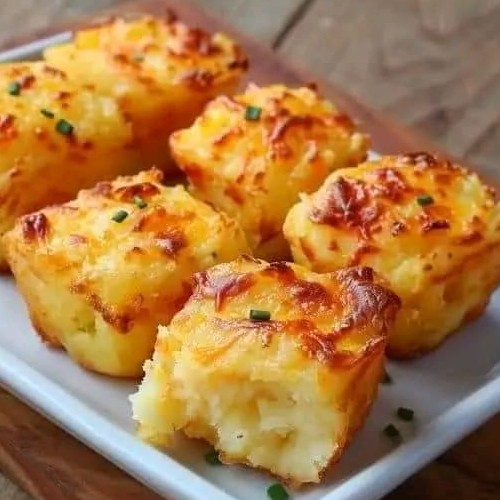 Recipe for Cheesy Potato Muffins