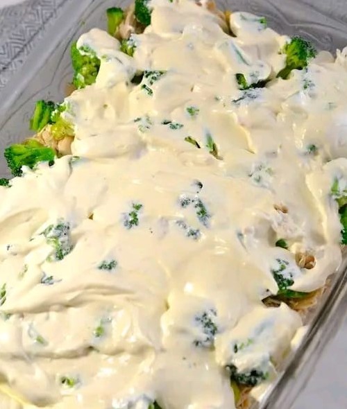 Creamy Chicken and Broccoli Casserole