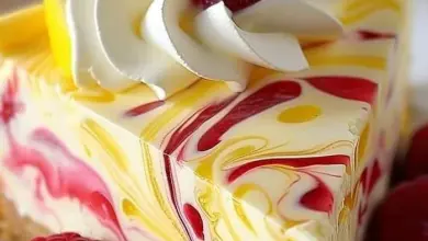 Lemon Raspberry Swirl Cheesecake