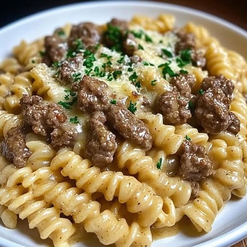 Beef and Rotini in Garlic Parmesan Sauce Recipe - TINSUF