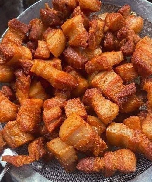 Crispy and Dry Pork Rinds Recipe