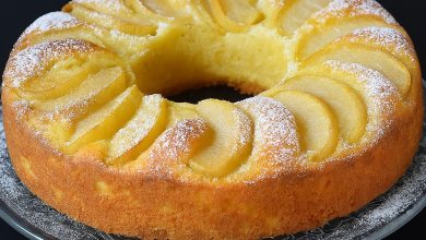 Fluffy Apple Mascarpone Cake