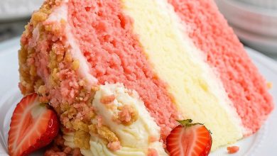 Strawberry Shortcake Cheesecake Cake