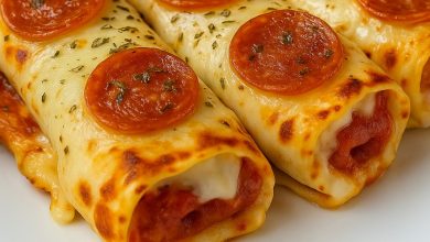 Cheesy Pepperoni Pizza Roll-Ups (Low-Carb)
