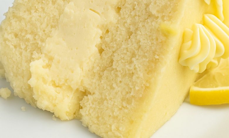 Lemon Cheesecake Cake 