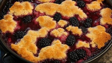 Homemade Blackberry Cobbler