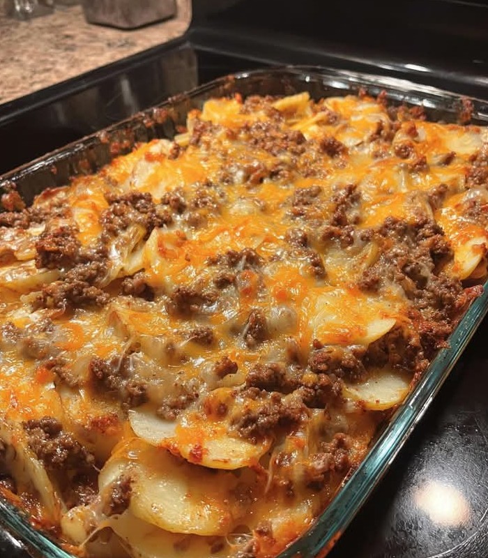 Cheesy Ground Beef and Potato Casserole