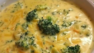 Creamy Broccoli Cheese Soup 