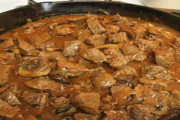 Beef Tips with Mushroom Gravy in Slow Cooker