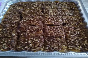 10 Best Caramel Pecan Brownies Recipes | Gooey & Fudgy Chocolate Dessert