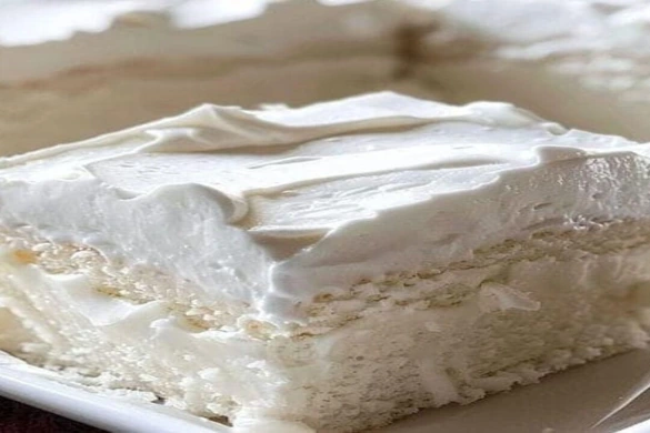 Heavenly White Snack Cake Recipe – 7 Easy Steps to a Fluffy Dessert