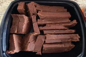 Nana’s Easy Old-Fashioned Chocolate Fudge Recipe – Classic Homemade Treat